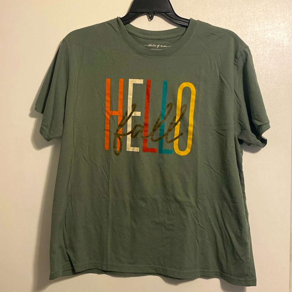 Women’s Fall t-shirt